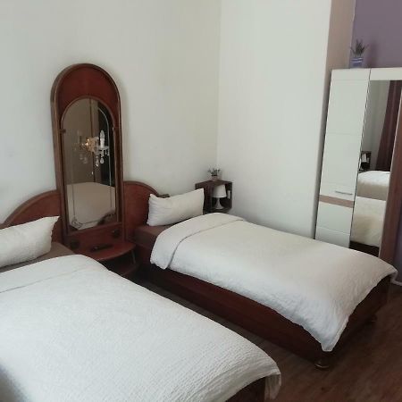 Hotel Five Seasons Фюрт Экстерьер фото