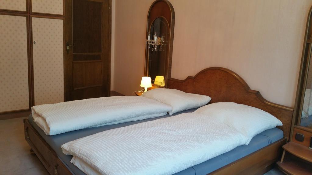 Hotel Five Seasons Фюрт Экстерьер фото