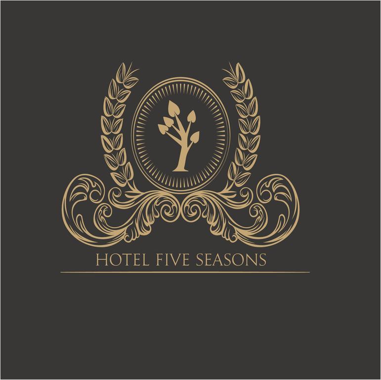 Hotel Five Seasons Фюрт Экстерьер фото