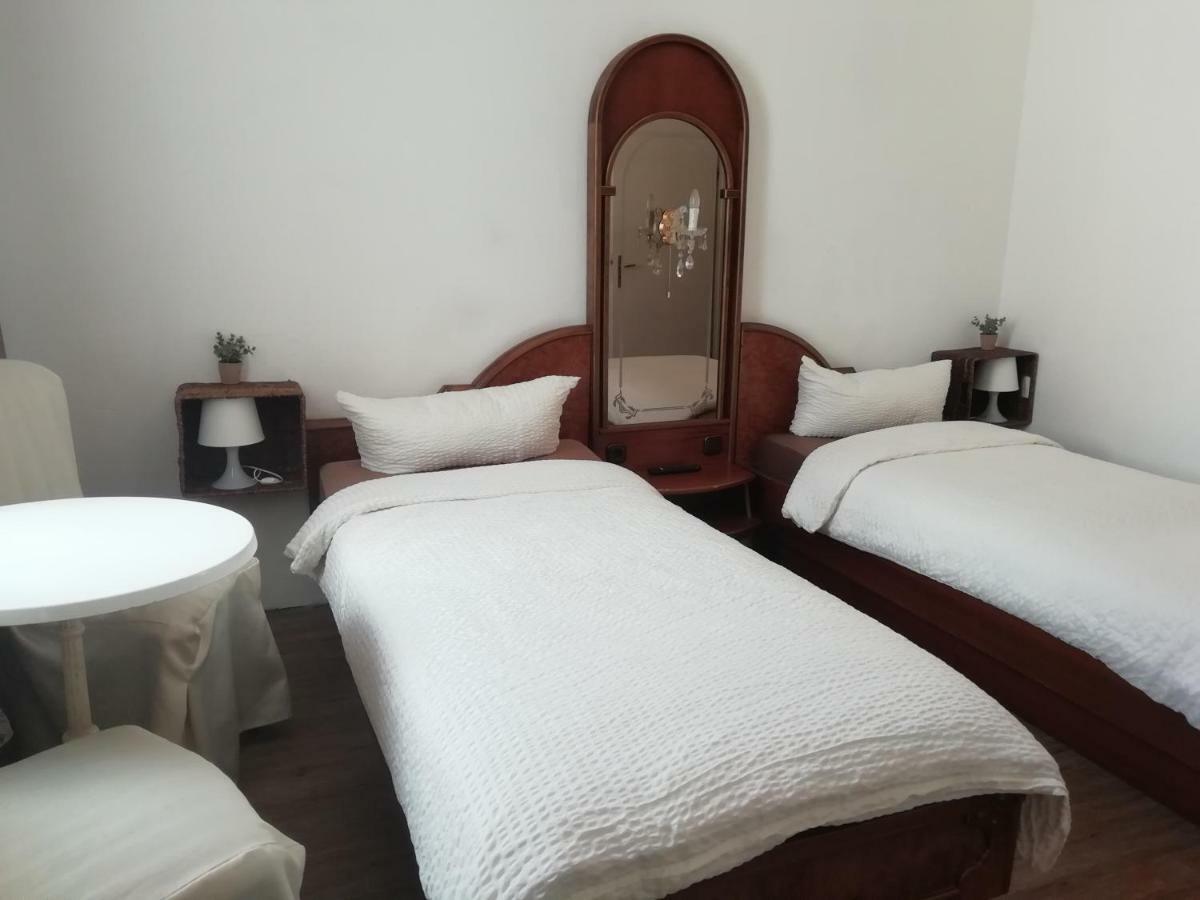 Hotel Five Seasons Фюрт Экстерьер фото